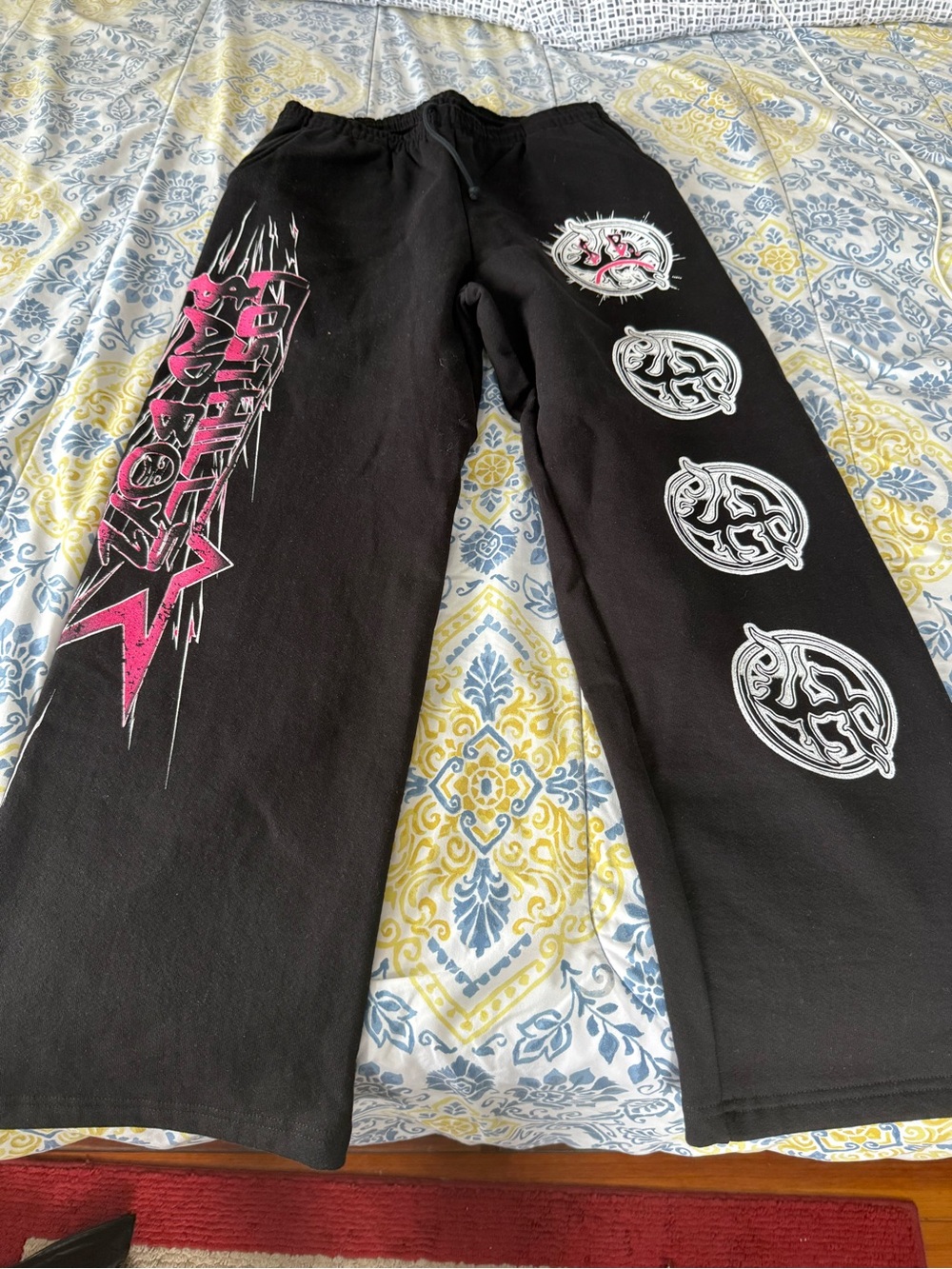 Lost Hills Men’s Black Sweatpants with Pink Graphic Accents